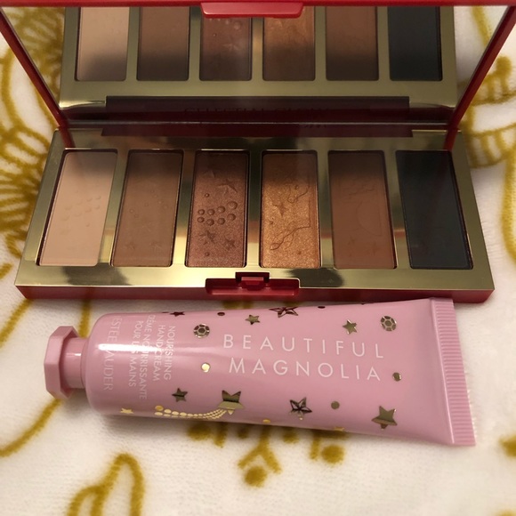 Estee Lauder Other - Brand New Estée Lauder Eyeshadow Palette 6 Shades Plus 1oz. Beautiful Magnolia